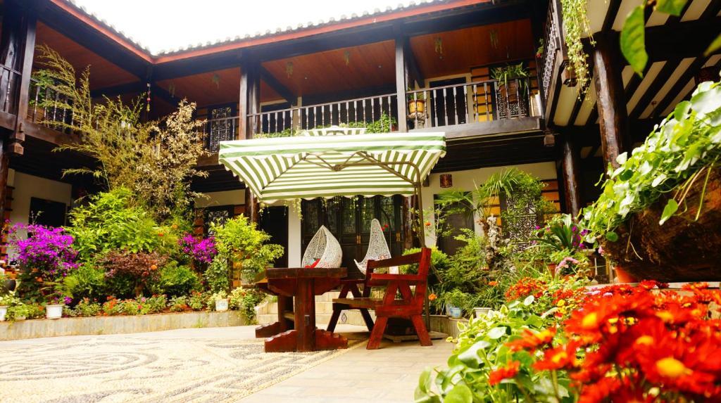 Lijiang Wangjia Courtyard Inn Exteriér fotografie